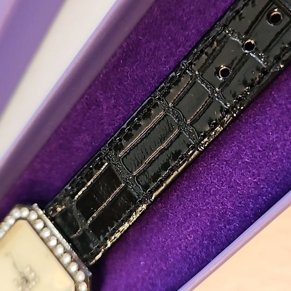 ELIZABETH TAYLOR AVON Rhinestone on Black Strap Watch - Picture 4 of 10